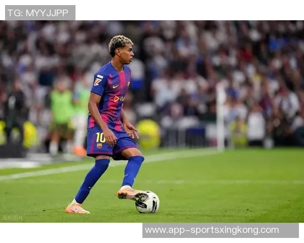 扎卡评选英超中场实力榜单B费领衔维尔茨紧随其后帕尔默位列第三