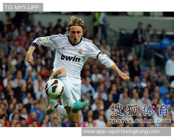 电讯报:爱德华兹力挺魔笛并看好维尔茨未来表现与价值 电讯报:爱德华兹力挺魔笛并看好维尔茨未来表现与价值